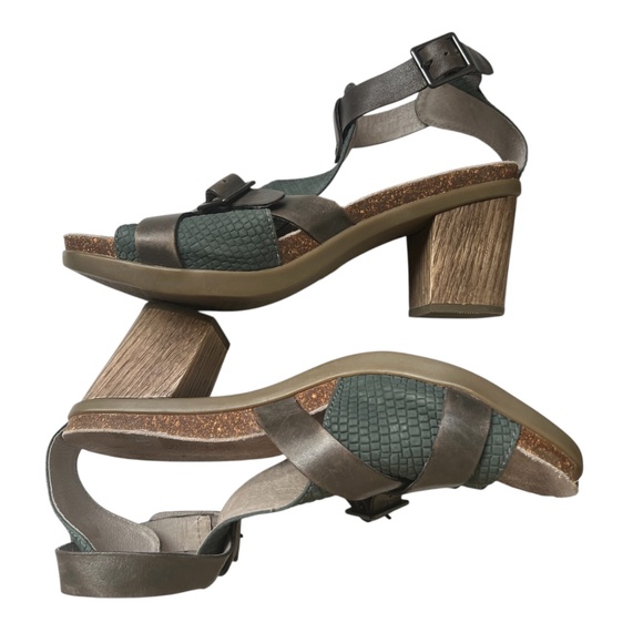 DANSKO DOMINIQUE Sandals Teal Leather& Suede T Strap Size 41 US 10.5 - 11 - Picture 3 of 11